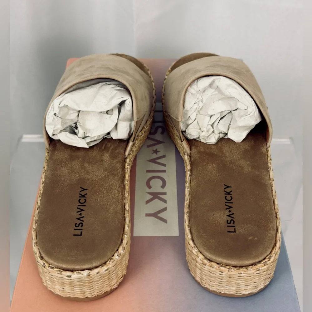 Lisa Vicky  Smile-V Tan Camel Kid Suede Platform   Espadrille Slides US 8M. NWT